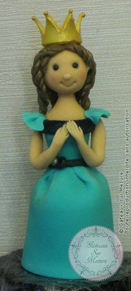 Cake Design - Princesse - Gâteaux sur Mesure Paris - anniversaire, atelier pâte à sucre, cadeau, cake design, cake design Paris, chocolat plastique, ecole cake design, enfant, figurine, formation, formation cake design, formation professionnelle, France, gateau 3D, gateau design, gateau original, gateau pate a sucre, gateau personnalisé, gateau rigolo, gateau sur commande, gateau sur mesure, gateaux spectaculaires, Paris, pate a sucre, patisseries decoratives, princesse, торты на заказ в Париже