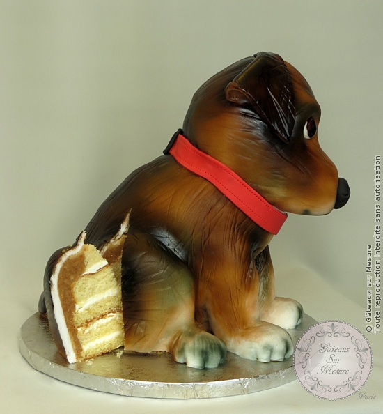 Cake Design - Gâteau 3D Petit Chien - Gâteaux sur Mesure Paris - atelier pâte à sucre, cake design, cake design Paris, chien, ecole cake design, formation, formation cake design, formation professionnelle, France, gateau 3D, gateau design, gateau original, gateau pate a sucre, gateau personnalisé, gateau sur commande, gateau sur mesure, gateaux spectaculaires, Paris, patisseries decoratives