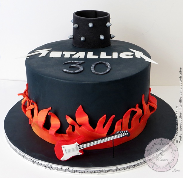 Cake Design - Gâteau Metallica - Gâteaux sur Mesure Paris - cake design, cake design Paris, ecole cake design, formation cake design, formation professionnelle, France, gateau d'anniversaire, gateau design, gateau original, gateau personnalisé, gateau sur mesure, gateaux spectaculaires, metallica, Paris, patisseries decoratives, rock