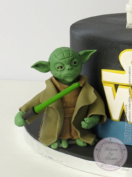 Cake Design - Gâteau Star Wars - Gâteaux sur Mesure Paris - anniversaire, cake design, cake design Paris, ecole cake design, figurine, formation cake design, formation professionnelle, France, gateau d'anniversaire, gateau design, gateau original, gateau pate a sucre, gateau personnalisé, gateau rigolo, gateau sur commande, gateau sur mesure, gateaux spectaculaires, modelage, Paris, patisseries decoratives, star wars, Yoda