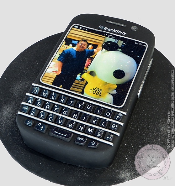 Cake Design - Blackberry Q10 - Gâteaux sur Mesure Paris - cake design, cake design Paris, ecole cake design, formation professionnelle, France, gateau 3D, gateau original, gateau personnalisé, gateau sur mesure, gateaux spectaculaires, Paris, portable gateau, téléphone<br />
<b>Warning</b>:  Undefined array key 