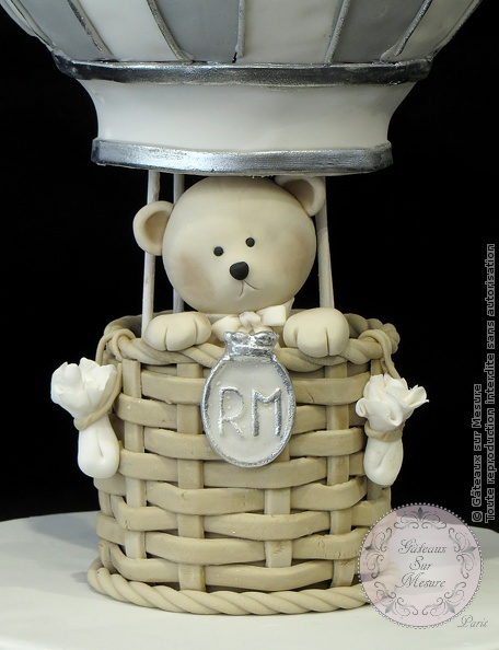 Cake Design - Montgolfière  - Gâteaux sur Mesure Paris - cake decorating, cake decorating school, cake design, ecole cake design, formation professionnelle, France, gateau 3D, gateau design, gateau original, modelage, montgolfière, ourson, Paris