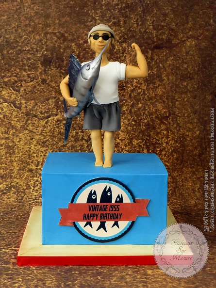 Cake Design - Gâteau vintage Pêcheur - Gâteaux sur Mesure Paris Cake Design - Gâteau vintage Pêcheur - Gâteaux sur Mesure Paris - atelier pâte à sucre, cake, cake design, cake design Paris, chocolat, ecole cake design, espadon, fish, formation, formation cake design, formation professionnelle, France, Paris, pate a sucre, patisserie, peche, vintage