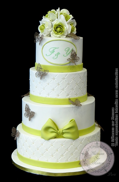 Cake Design - Pièce montée Blanc et Anis - Gâteaux sur Mesure Paris - cake decorating, cake decorating school, cake design, cake design Paris, ecole cake design, fleurs en sucre, gateau design, gateau personnalisé, gateau sur mesure, luxe, mariage, pate a sucre, patisserie, pièce montée, rose, rose en sucre, wedding, wedding cake