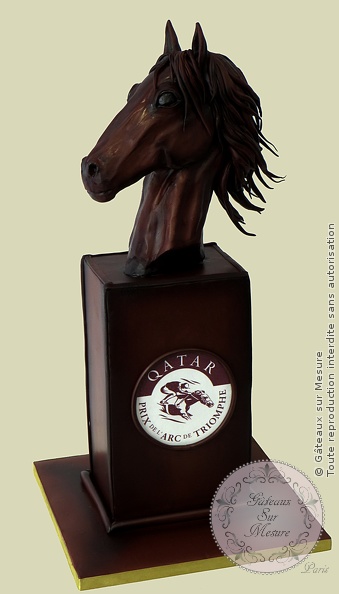 Cake Design - Buste de cheval - Gâteaux sur Mesure Paris Cake Design - Buste de cheval - Gâteaux sur Mesure Paris - cake design, cheval, chocolat, course, luxe, Paris, Qatar, sculpture