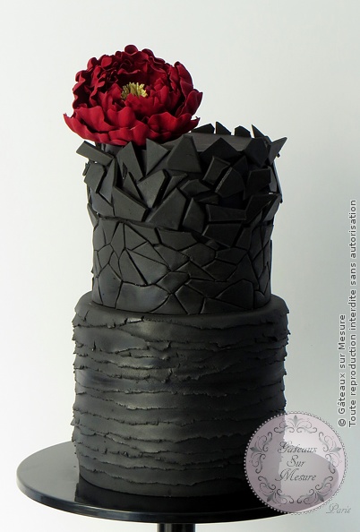 Cake Design - Black design - Gâteaux sur Mesure Paris - art, cakedesign, cakeschool, design, formation cake design, formation professionnelle, Paris, peony, sugar, sugar flower