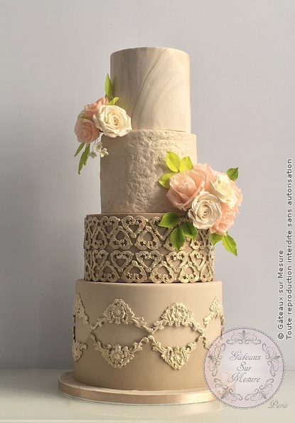 Cake Design - Romantique chic Wedding Cake - Gâteaux sur Mesure Paris - baroque, cake, cake design, chic, luxe, luxeevent, waferpaper, waferpaperflowers, wedding cake, weddingluxe