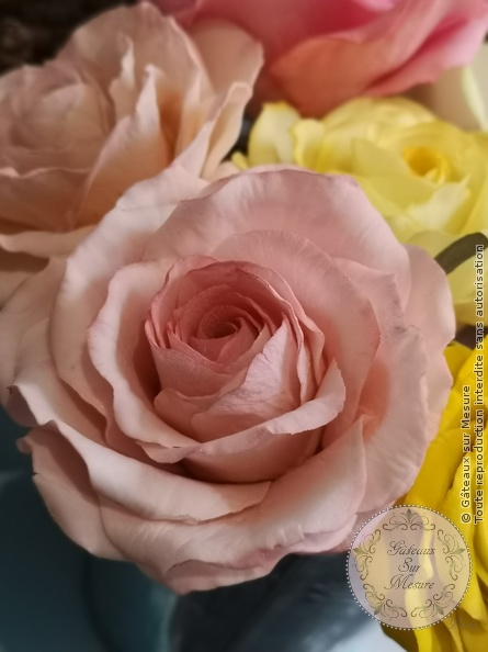 Cake Design - Formation intégrale 2019 - Gâteaux sur Mesure Paris - cake design course, cake design training, cakedesign, chocolat, Ecole de Cake Design de Paris, fleurs, fleurs en sucre, formation, formation cake design, formation professionnelle, France, glace royale, modelage, Paris, valrhona, wedding cake
