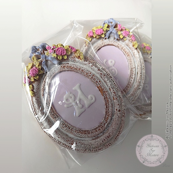 Cake Design - Biscuits pour les meilleurs amis. - Gâteaux sur Mesure Paris Cake Design - Biscuits pour les meilleurs amis. - Gâteaux sur Mesure Paris - baptême, best friends, biscuits personnalisés, cookies, gingerbread, glace royale, pain d'epice, royal icing