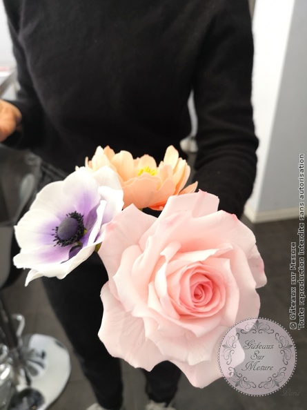 Cake Design - Formation Fleurs en Sucre - Gâteaux sur Mesure Paris - 2 ans, cake design school, ecole cake design, fleurs, fleurs en branche, fleurs en sucre, formation cake design, formation professionnelle, orchidee, Paris, rose en sucre, workshop