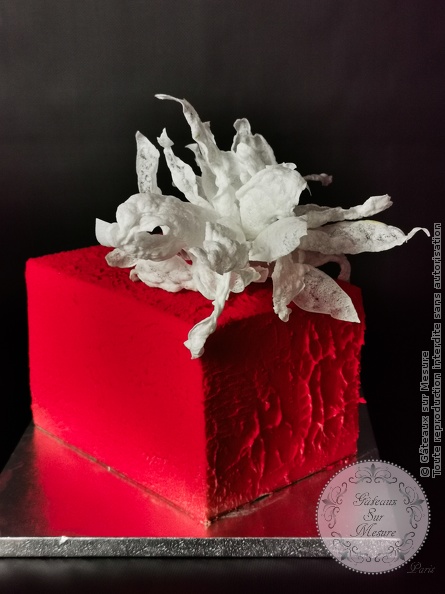 Cake Design - Gâteau carré moderne - Gâteaux sur Mesure Paris - cakedesign, ecdp, ecoledecakedesigndeparis, formation, formationprofessionnelle, gateau carré, Paris, patisserie<br />
<b>Warning</b>: Undefined array key