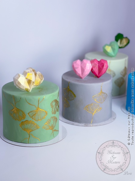 Cake Design - Gâteau simple - Gâteaux sur Mesure Paris - artisan, artisanat, biscuits, biscuits décorés, cakedesign, devenir cake designer, ecdp, fleurs en sucre, formatin cake design, formation, glace royale, patisserie, pièce montée, waferpaper, wedding cake