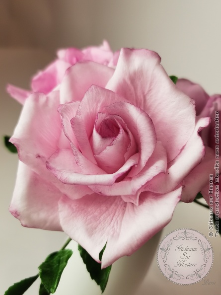 Cake Design - Fleurs en sucre - Gâteaux sur Mesure Paris - <br />
<b>Warning</b>: Undefined array key
