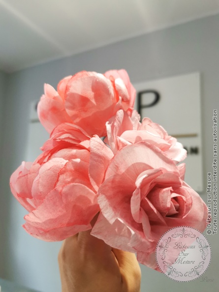 Cake Design - fleurs en Wafer Paper - Gâteaux sur Mesure Paris Cake Design - fleurs en Wafer Paper - Gâteaux sur Mesure Paris - cake design course, cake design training, Ecole de Cake Design de Paris, formation, formation cake design, France, Paris