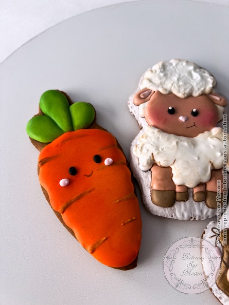 Cake Design - Biscuit glace royale - Gâteaux sur Mesure Paris Cake Design - Biscuit glace royale - Gâteaux sur Mesure Paris - biscuit, biscuits décorés, biscuits glace royale, biscuits personnalisés, cake artist, cake design, cake design course, cake design training, cakedesign, Ecole de Cake Design de Paris, formation, formation cake design, France, Paris